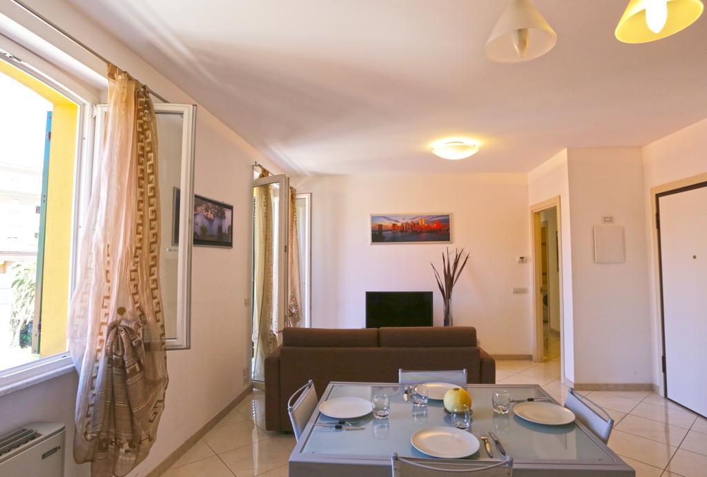 Libra Flexyrent Apartment Rapallo Bagian luar foto